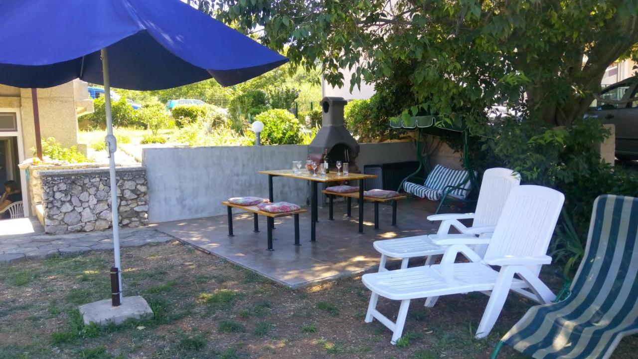 דירות באסקה Apartman Mira מראה חיצוני תמונה