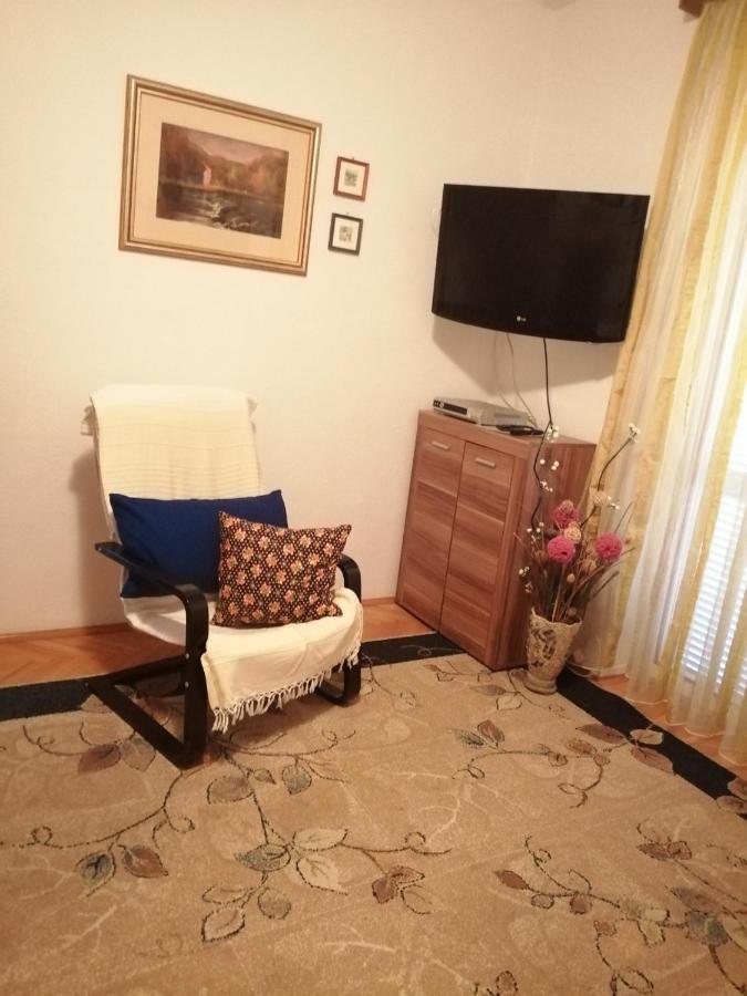דירות באסקה Apartman Mira מראה חיצוני תמונה