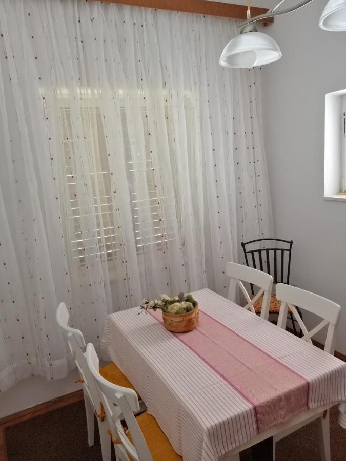 דירות באסקה Apartman Mira מראה חיצוני תמונה