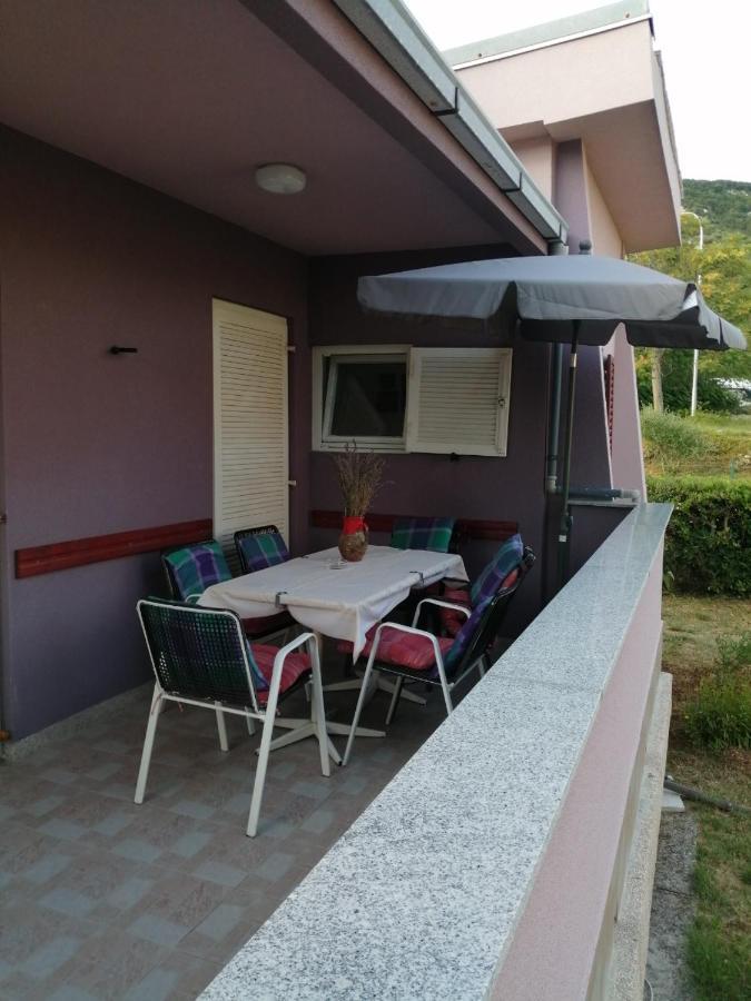 דירות באסקה Apartman Mira מראה חיצוני תמונה